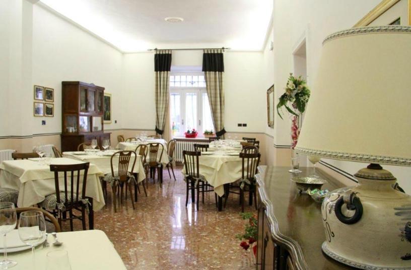 Monte Marsicano Hotel Пескассероли Экстерьер фото